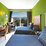 كونتيننتال 4*