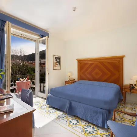 Continental 4* Península Sorrentina