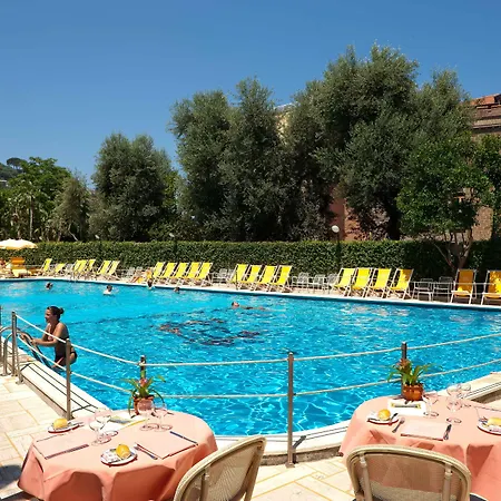 Continental Hotel
