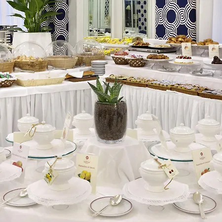 كونتيننتال فندق سورينتو