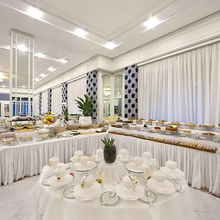 فندق كونتيننتال سورينتو