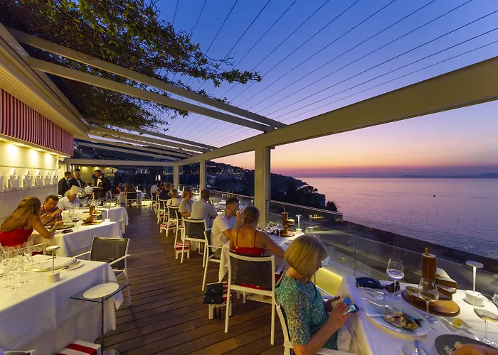 Отель Continental